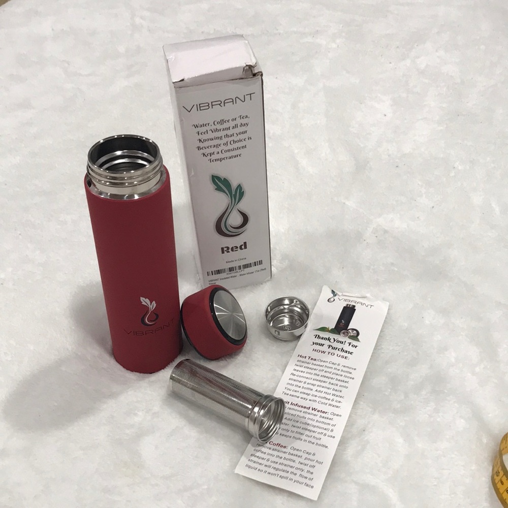 Vibrant water infuser 17oz color red